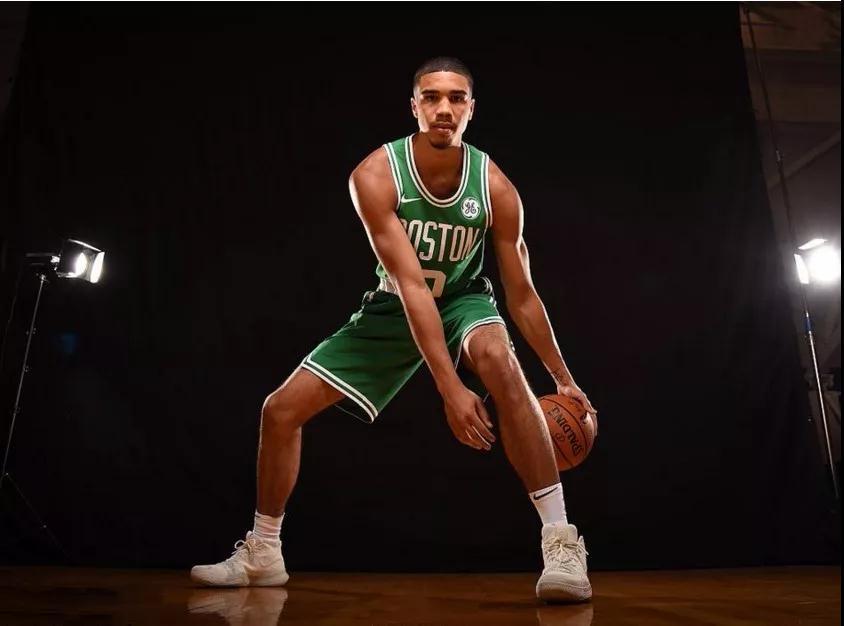 更是一种对 更是一种对