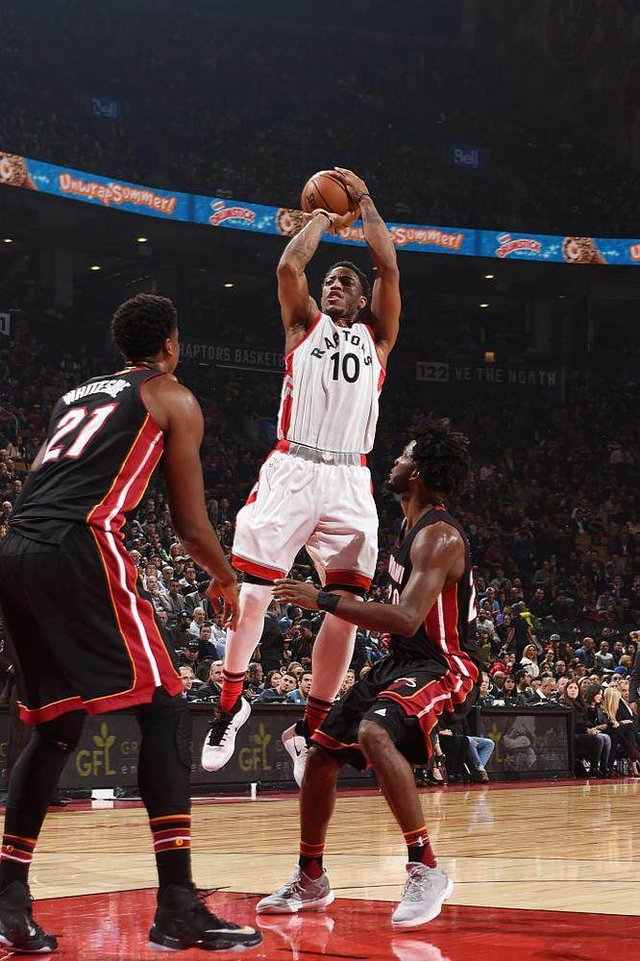 体育巴黎奥运会：法国巴黎多座地标建筑“变身”赛场