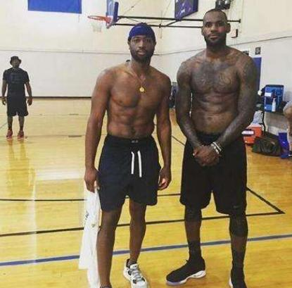 F1阿布扎比站二练：可以庆祝冠军了？诺里斯强势领先